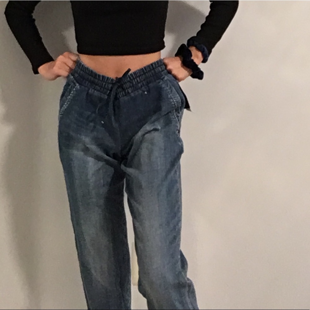 Jean Joggers - Picture 3 of 3